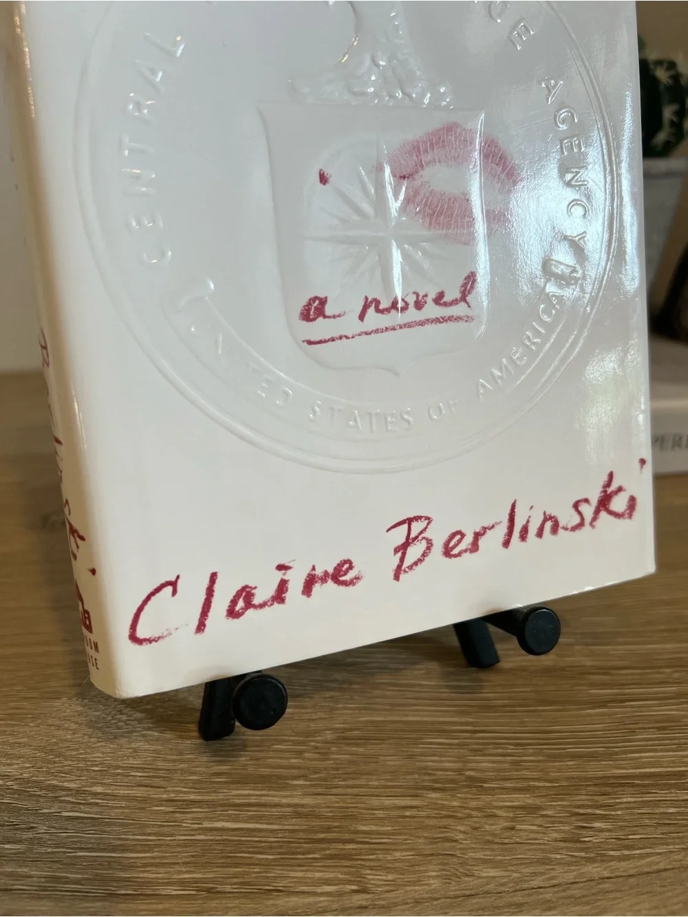Loose Lips Claire Berlinski Hardcover 2003 First Edition CIA Fiction Novel